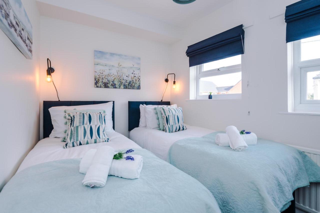 Bright 2-Bed Cottage In Chester By 53 Degrees Property, Ideal For Couples & Small Groups, City Centre - Sleeps 6 Exterior photo